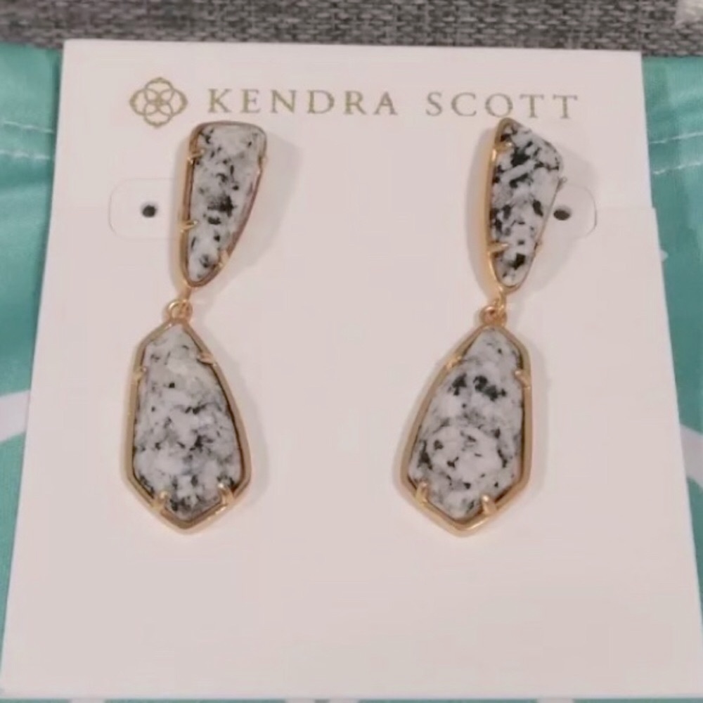 NWT [Kendra Scott] Traci Geometric Dangle Gray Granite Earrings Gold Plated - Picture 4 of 6